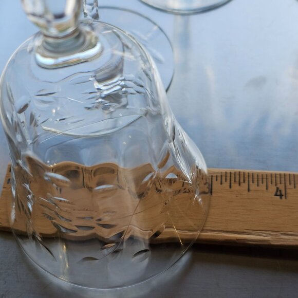 Depression Glass Cut Floral Wine Glasses 6.2" lightweight optic fine crystal (4) - Picture 9 of 10